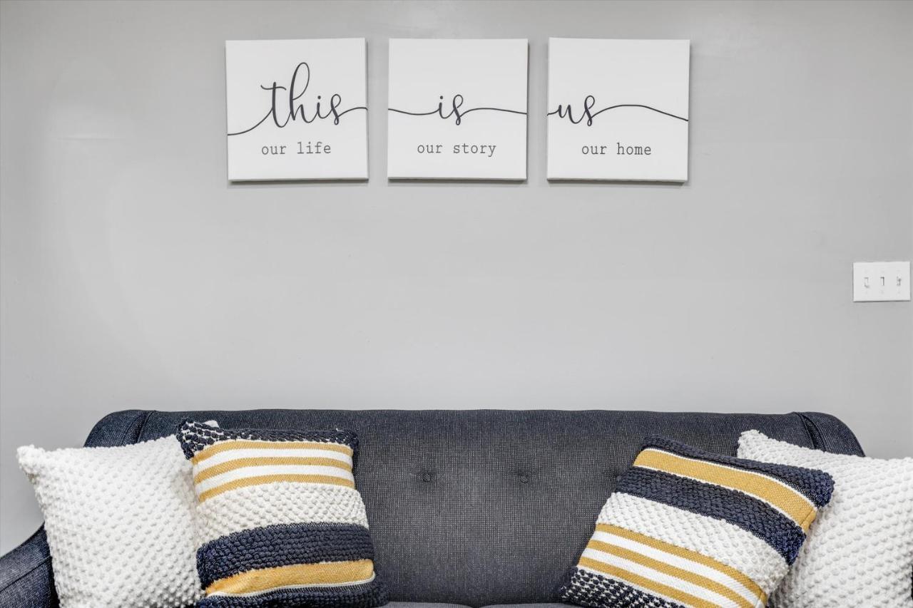 Modern & Cozy East Side Gem ~ Queen Beds ~ Parking Детройт Экстерьер фото